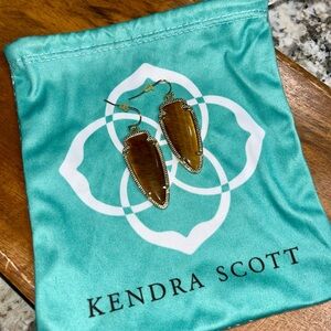 Kendra Scott Amber/Gold Arrowhead Drop Earrings